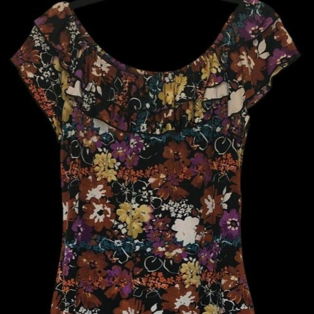 Essentials Floral Ruffle Top - Size L
